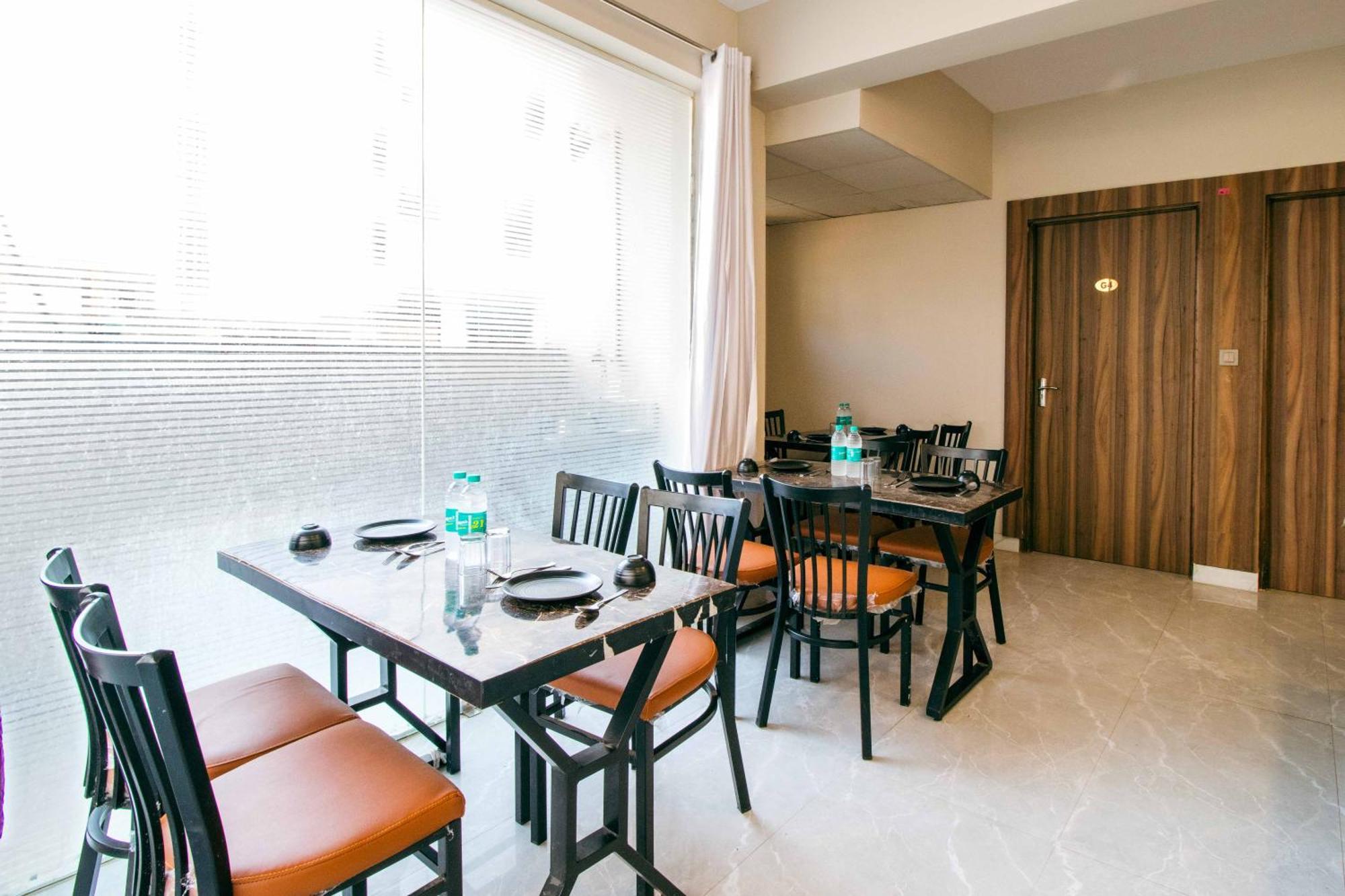 Treebo Elite Corporate, Sector 62 Hotell Noida Eksteriør bilde