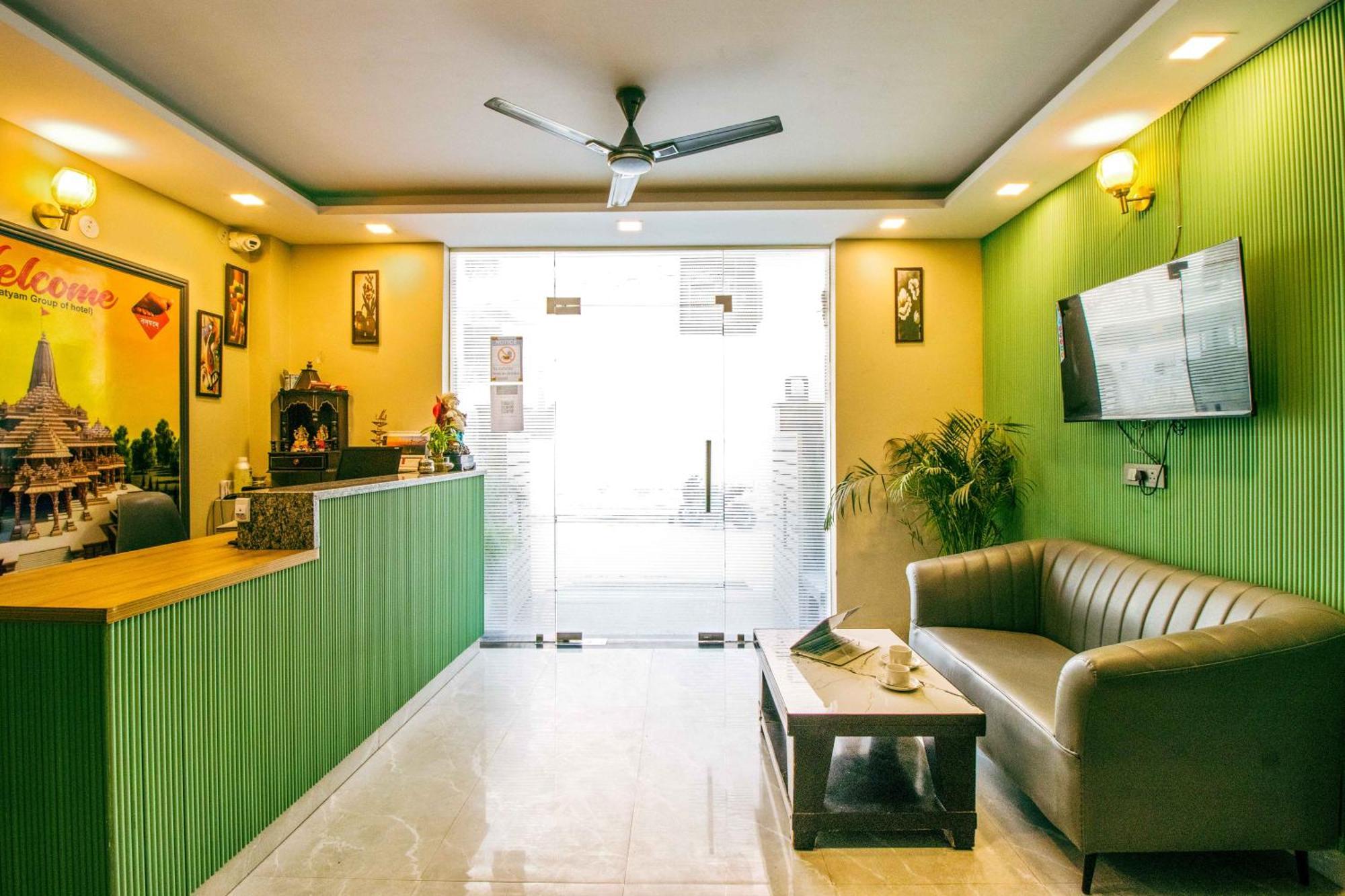 Treebo Elite Corporate, Sector 62 Hotell Noida Eksteriør bilde