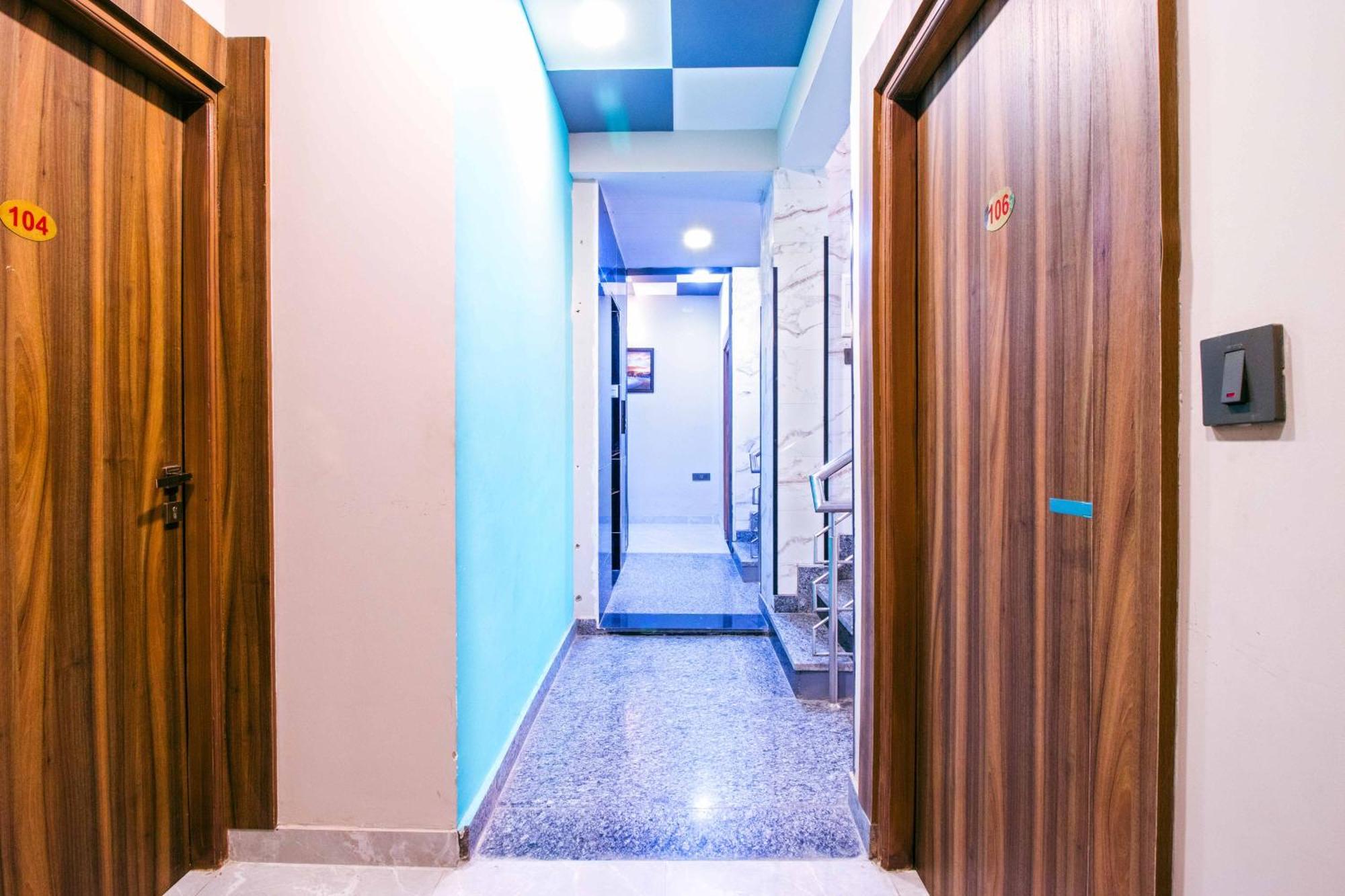 Treebo Elite Corporate, Sector 62 Hotell Noida Eksteriør bilde