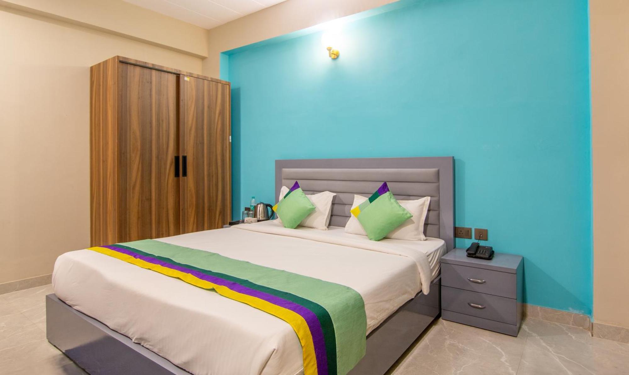 Treebo Elite Corporate, Sector 62 Hotell Noida Eksteriør bilde